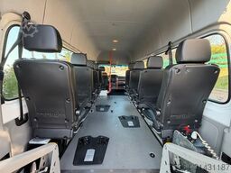 MERCEDES-BENZ Sprinter 314 BlueTEC 9Sitze Motor baut Druck auf