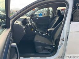 Volkswagen T-Roc Style+RLine+AHK+ACC+LED+MirrowLink