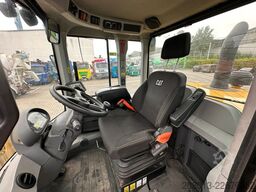 CATERPILLAR 930M Radlader mit Schaufel 2.090 BTH