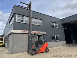 LINDE H25T-02 Triplo 550 freelift sideshift 4e functie 2015 9100uur LPG