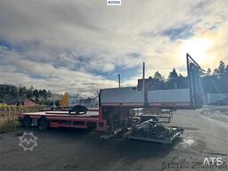 Broshuis crane semi.