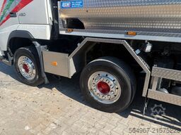 VOLVO FH460 Lebensmitteltankwagen mit Pumpe Nebenantr.