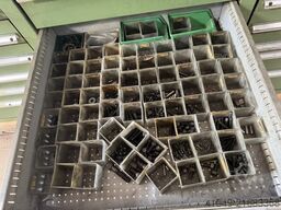 UNBEKANNT 45 Schubladen