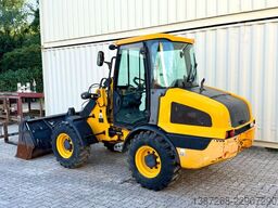 JCB 406 / 2018 BJ / 2.320 H / Schaufel + Gabel