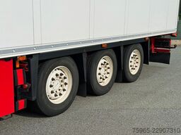 SCHMITZ CARGOBULL N/A SCB*S3B THERMO KING SLXi SCANDI 270 HOOG BLO