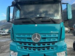 MERCEDES-BENZ Arocs 3742 8x4 mit Sermac Betonpummpe Bj 18