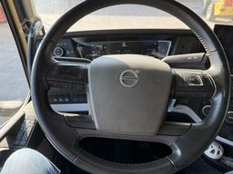 Volvo Trucks FH Electric 6x4 / Swiss-Vehicle