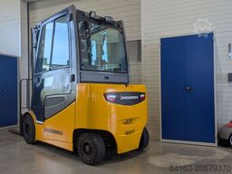 Jungheinrich EFG 425s neuwertige Batterie