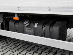 DAF LF 210 KOFFER 12t+ LBW 1.5t+ DACHSPOILER+ TRENNWAN