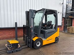 Jungheinrich EFG 425 / 3275 Std. / AKKU 2022