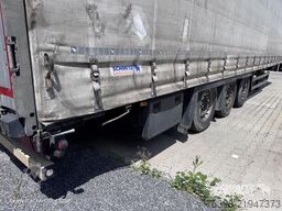 Schmitz Cargobull Curtainsider Mega