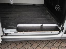 Ford Transit FT 350 2,0 TDCI L3 Trend 3-Sitze