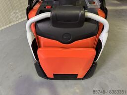 TOYOTA SPE 120 XR *  DEMO !! REACH - MAST  +  Tilting Forks !!