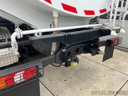 Mercedes-Benz Axor 3344 6x4 Water Tank Truck