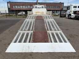 Iveco Eurocargo 160 E 210 + HYDRAULISCHE OPRIJPLATEN ...