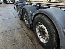 Renders Euro 800 3DFCST 45FT / 1x Lift Axle / 2x Extend...