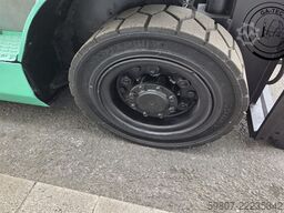 Mitsubishi FG25T