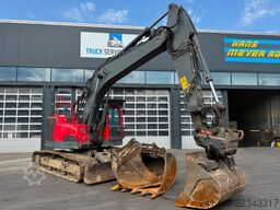 VOLVO ECR235 Oilquick 3x Schaufeln