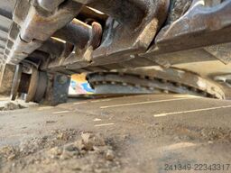 VOLVO ECR235 Oilquick 3x Schaufeln