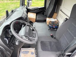 Iveco T-Way AD410T43H AT Tire Handler Crane Truck