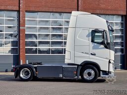 Volvo FH 13.500 Globetrotter XL 4x2 - Low deck - I Sa...