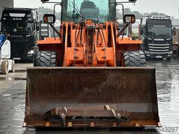 DOOSAN DL 200 inkl. Schaufel & Gabel Bj.2013 107kW