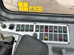 DOOSAN DL 200 inkl. Schaufel & Gabel Bj.2013 107kW