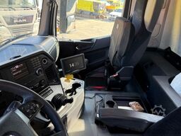 MERCEDES-BENZ Arocs 3242 8x4 Hiab 166-4