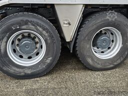 Iveco TRAKKER 380 8X6 / EURO 6 / CRANE + HOOKLIFT