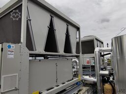 Daikin EWAH330TZSRB1005 x 3, EWAD370T-SSC2001