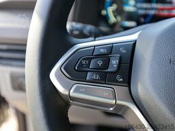 VW T7 Caravelle 2.0 TDI LR 8 Sitze Autom. NAVI