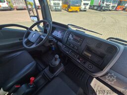 Renault D 7.5 - HIAB FASSI F32