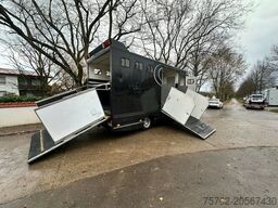 Volvo FL 408 3-4 Pferdetransporter