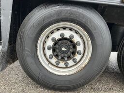 SCHMITZ SCB S3B KüHLAUFLIEGER, TK SLXI 300, DOPPELSTOCK, BLUMENBREITE