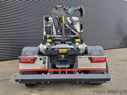 MAN TGS 35.470 8x4 / HMF 2243 Z KRAAN + HAAKARM