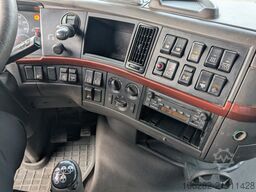 Volvo FH16 6X4 610HP HYVA Blatt/Luft Manuell