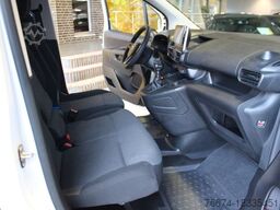 OPEL Combo E Cargo 3.Sitze  Klima Bluetooth Durchlade