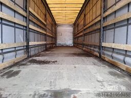 Schmitz Cargobull Curtainsider Mega Getränke