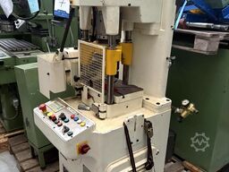 Bruderer BSTA 18