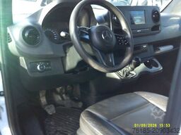 MERCEDES-BENZ Sprinter 216 CDI Doka  1. Hand