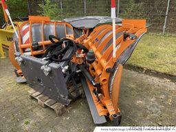 Bucher Keil-Vario Schneepflug Unix LN30u