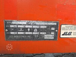 JLG 600AJ
