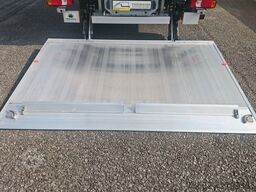 IVECO Daily 35S18 Koffer + LBW Navi/ACC Tempomat