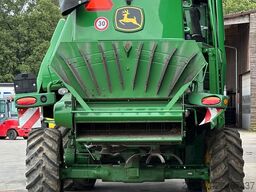 John Deere WT56/T560HM Mähdrescher *verunfallt*