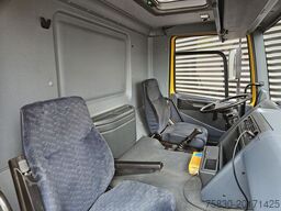 DAF CF 85.330 ATI / 40 t/m CRANE / KRAN / 8.500 km!