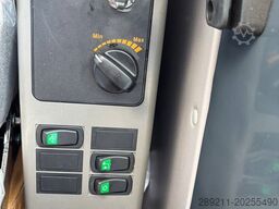 Hyundai R 245 LR