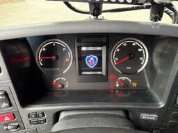 Scania P280 6X2*4