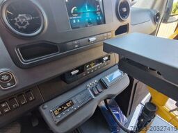 MERCEDES-BENZ Heckniederflur Sprinter 517 / 4 er Bestuhlung