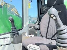 SENNEBOGEN 818 mit Greifer