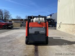 Hako Sweepmaster P980 RH, Veegmachine